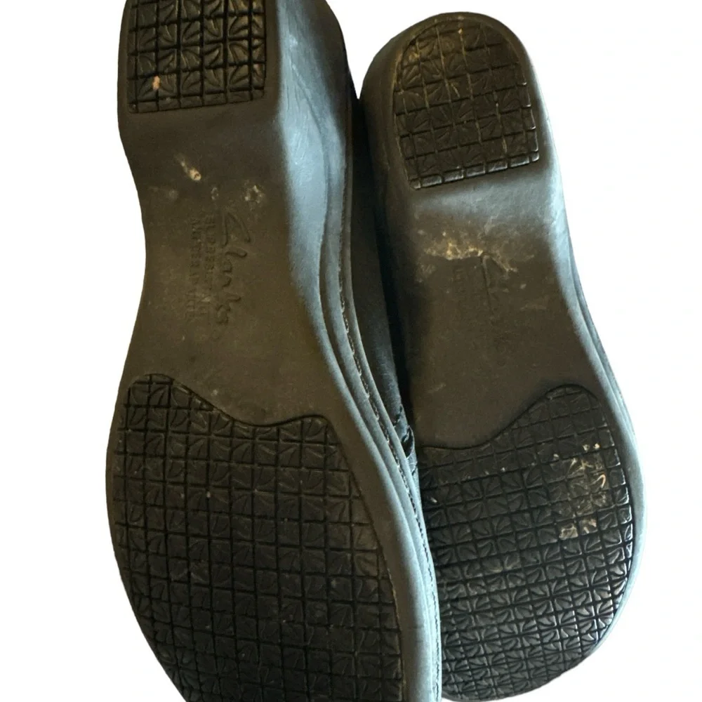 Clark’s Sz 6M Leather Shoes- Arch Support- Best Work Shoes for Hard Floors-Comfy